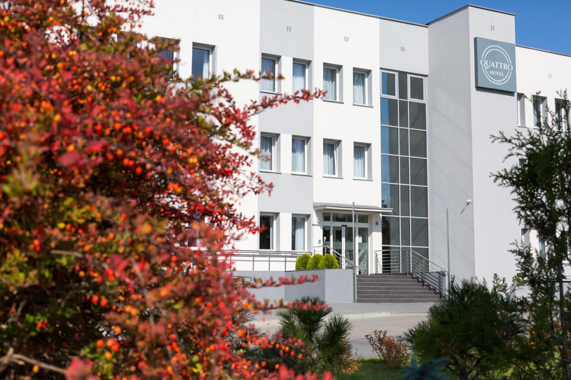 Hotel Quattro Szczecinek Exterior foto